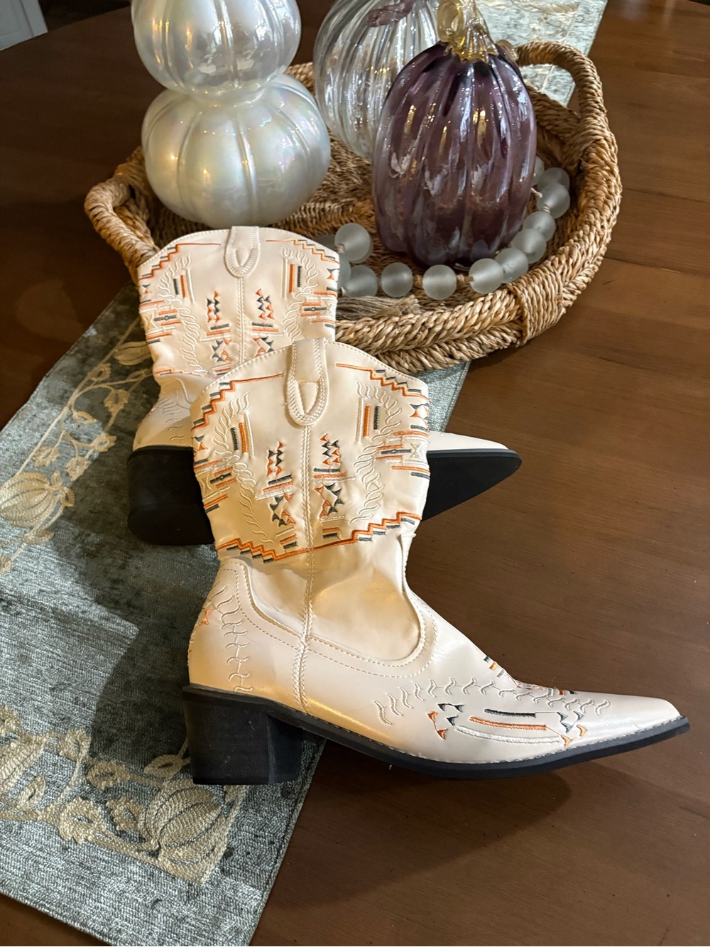 Women's Cream Western Embroidered Mid-Calf Boots NWOT